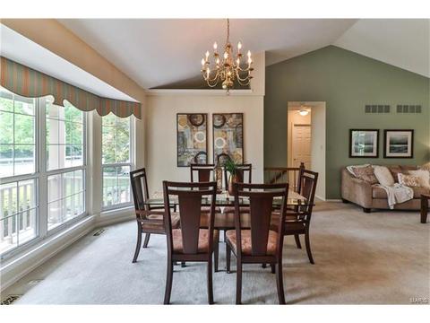 418 Alverston Ct, Ballwin, MO 63021 photo 4