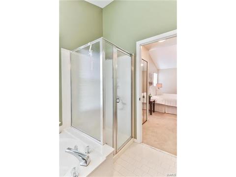 418 Alverston Ct, Ballwin, MO 63021 photo 20