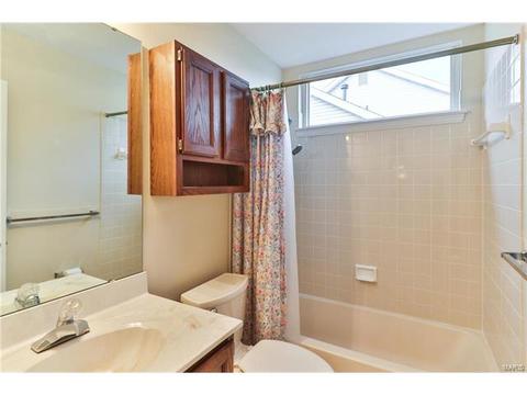 418 Alverston Ct, Ballwin, MO 63021 photo 32