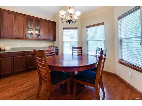 314 Walnut Forest Dr, O'fallon, MO 63366 photo 8