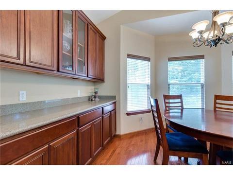 314 Walnut Forest Dr, O'fallon, MO 63366 photo 9