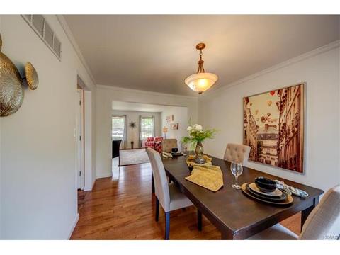 449 Governor Dr, Ballwin, MO 63021 photo 5