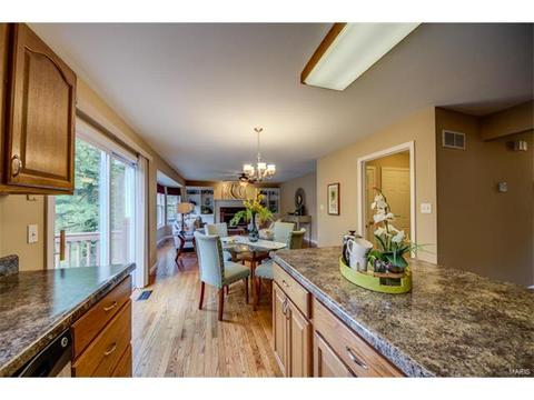 449 Governor Dr, Ballwin, MO 63021 photo 10