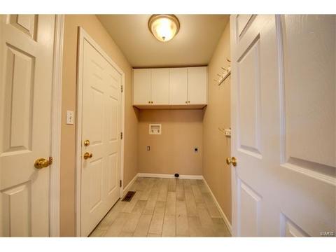 449 Governor Dr, Ballwin, MO 63021 photo 16