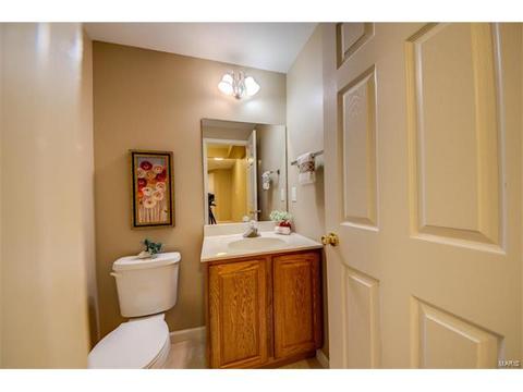 449 Governor Dr, Ballwin, MO 63021 photo 29