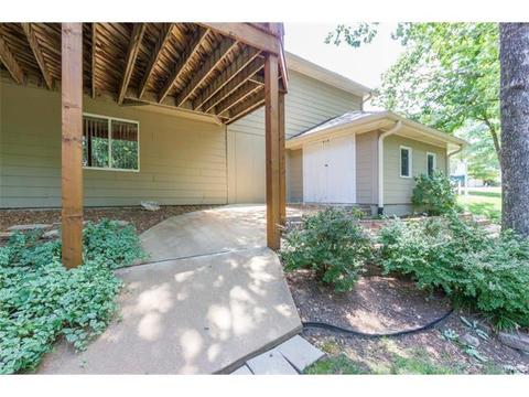 1016 Park Forest Pl, Ellisville, MO 63021 photo 29