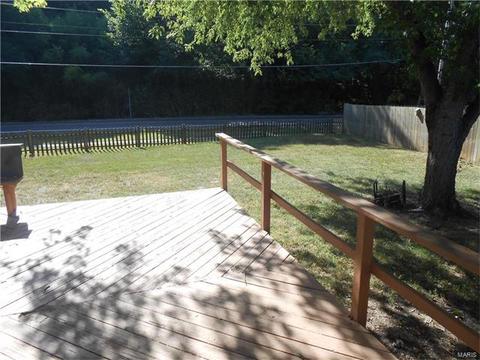 812 White Picket Ln, Ballwin, MO 63021 photo 16