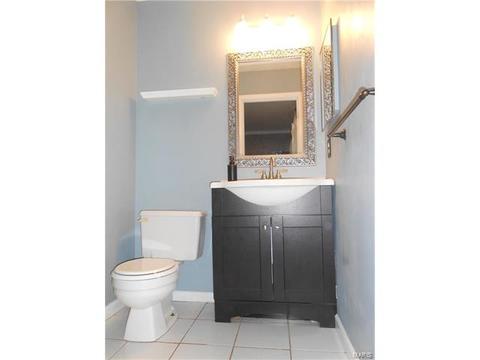 812 White Picket Ln, Ballwin, MO 63021 photo 9