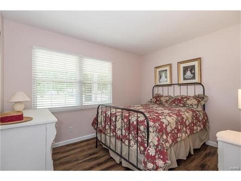 217 Windcliffe Dr, Ballwin, MO 63021 photo 12