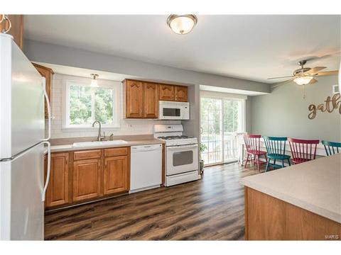 217 Windcliffe Dr, Ballwin, MO 63021 photo 7
