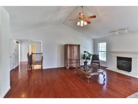 2331 Hidden Deer, O'fallon, MO 63368 photo 10