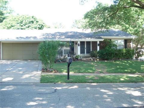 536 Golfwood Dr, Ballwin, MO 63021 photo 1
