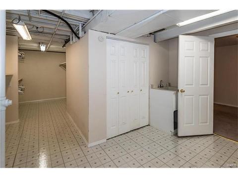 919 Brookvale Ter, Ballwin, MO 63021 photo 26