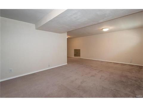 919 Brookvale Ter, Ballwin, MO 63021 photo 24