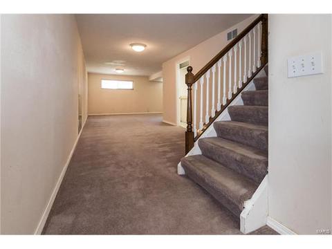 919 Brookvale Ter, Ballwin, MO 63021 photo 22