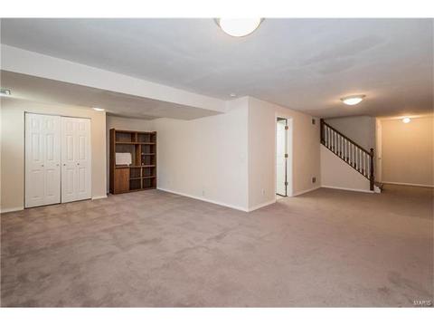 919 Brookvale Ter, Ballwin, MO 63021 photo 23