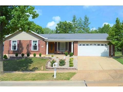 918 Gervas Dr, Ballwin, MO 63021 photo 1