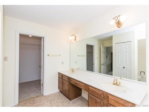 525 Cedar Cove Ct, Ballwin, MO 63021 photo 19