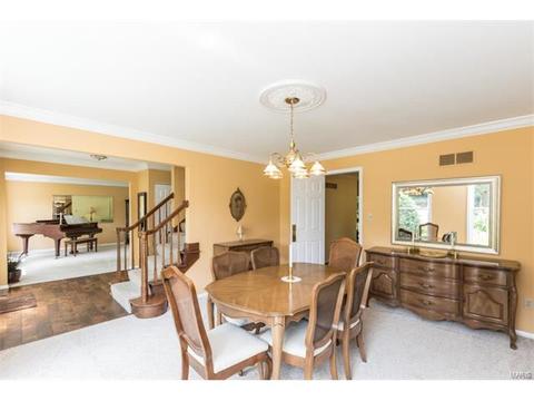 525 Cedar Cove Ct, Ballwin, MO 63021 photo 4
