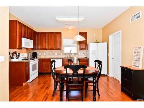 324 Hawks View Dr, O'fallon, MO 63368 photo 3