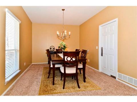 324 Hawks View Dr, O'fallon, MO 63368 photo 7