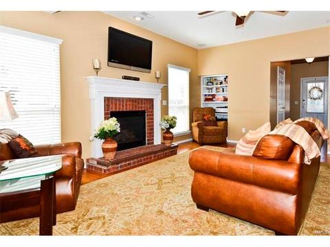 324 Hawks View Dr, O'fallon, MO 63368 photo 4