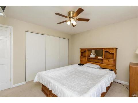 700 Ridgeside Dr #E, Ballwin, MO 63021 photo 9