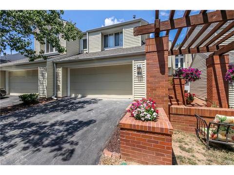 637 Highview Circle Dr, Ballwin, MO 63021 photo 1