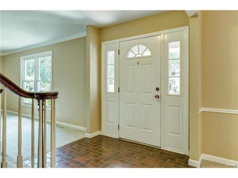 620 Waterford Ridge Ct, Ballwin, MO 63021 photo 2