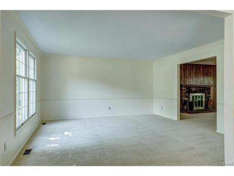 675 Waterford Ridge Dr, Ballwin, MO 63021 photo 7