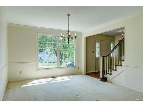 675 Waterford Ridge Dr, Ballwin, MO 63021 photo 6