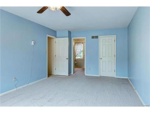 675 Waterford Ridge Dr, Ballwin, MO 63021 photo 24