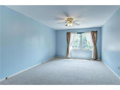 675 Waterford Ridge Dr, Ballwin, MO 63021 photo 23