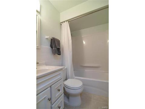 484 Applestone Dr, Ballwin, MO 63021 photo 22