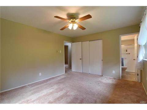 484 Applestone Dr, Ballwin, MO 63021 photo 15