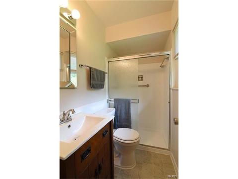 484 Applestone Dr, Ballwin, MO 63021 photo 16