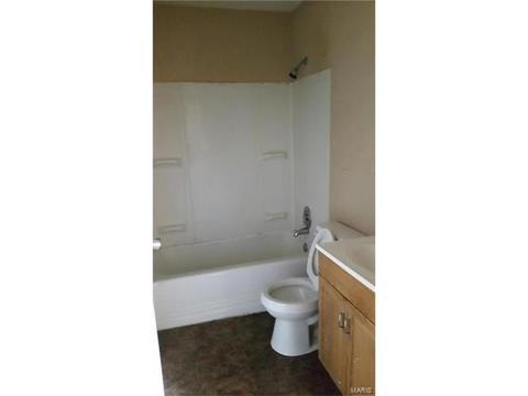 5717 Beldon, Saint Louis, MO 63136 photo 8