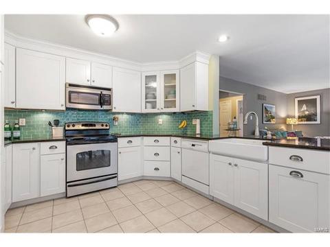 548 Wetherby Ter, Ballwin, MO 63021 photo 12
