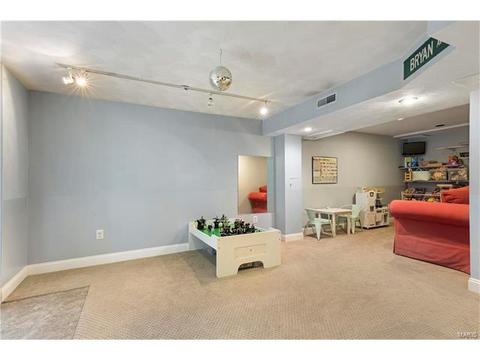 548 Wetherby Ter, Ballwin, MO 63021 photo 20