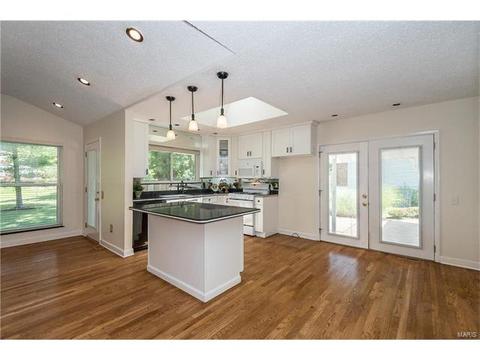 706 Inglestone Ct, Manchester, MO 63021 photo 11