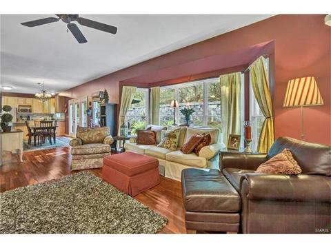 517 Terrington Dr, Ballwin, MO 63021 photo 9