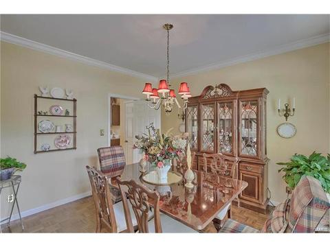 367 Arbor Glen Dr, Ballwin, MO 63021 photo 8
