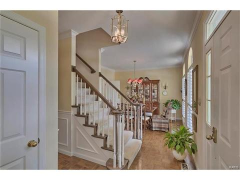 367 Arbor Glen Dr, Ballwin, MO 63021 photo 4