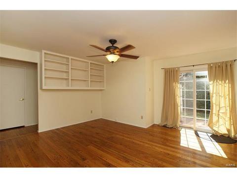 889 Parma Dr, Ballwin, MO 63021 photo 8