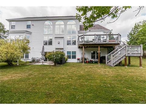 376 Remington Way Dr, Ballwin, MO 63021 photo 4