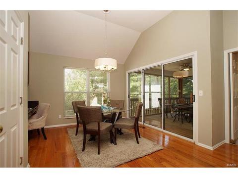 950 Timber Glen Ln, Ballwin, MO 63021 photo 14