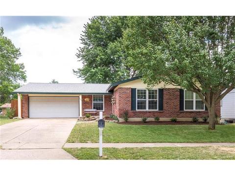320 Aspen Village Dr, Ballwin, MO 63021 photo 1