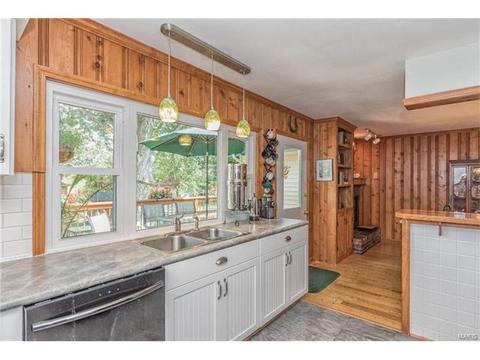 320 Aspen Village Dr, Ballwin, MO 63021 photo 9
