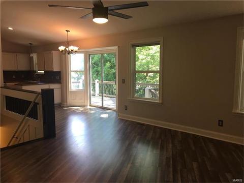 864 Hardcastle Dr, O'fallon, MO 63366 photo 6