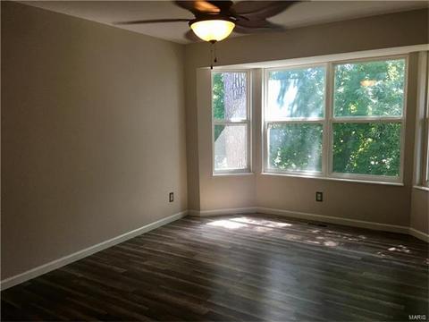 864 Hardcastle Dr, O'fallon, MO 63366 photo 12